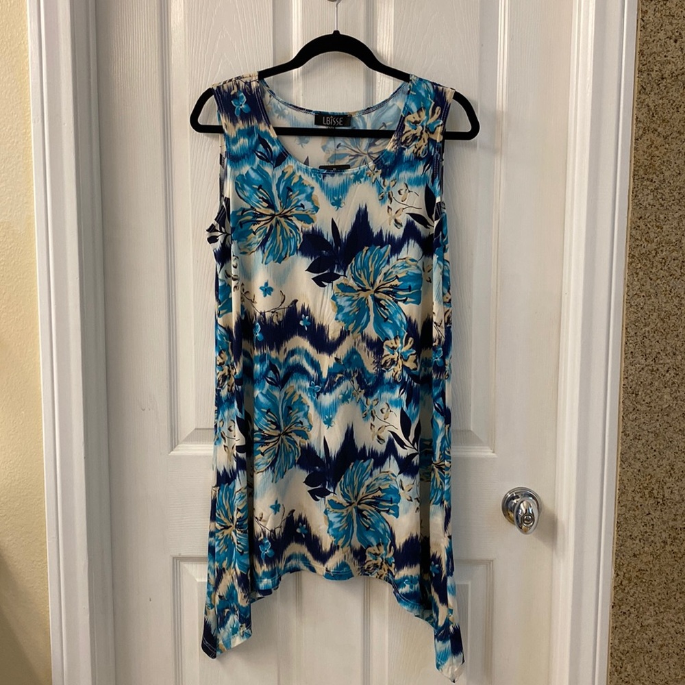 NWT- XL- Lbisse women dress top